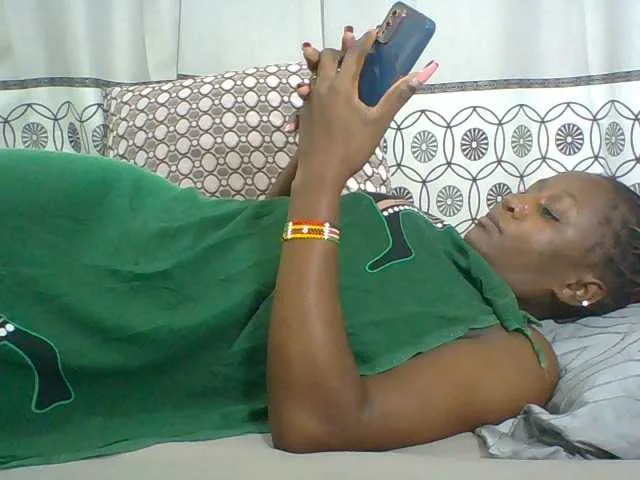 Live sex webcam photo for Chocolateskin4 #291536577