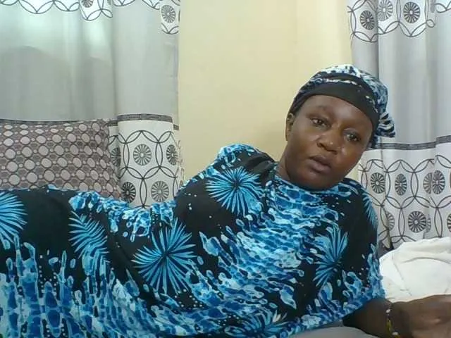 Live sex webcam photo for Chocolateskin4 #291686346