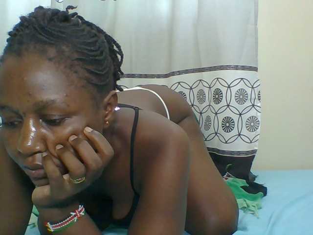 Live sex webcam photo for Chocolateskin4 #292359552