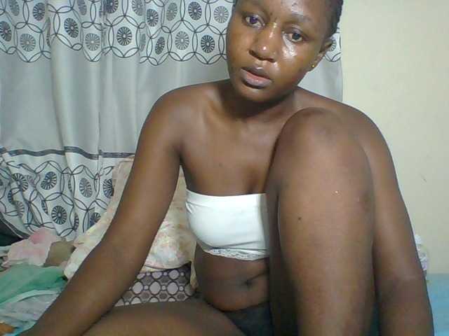 Live sex webcam photo for Chocolateskin4 #292391239