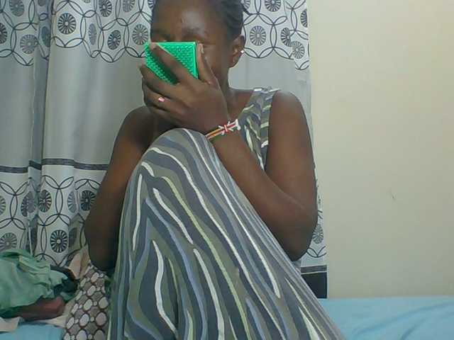 Live sex webcam photo for Chocolateskin4 #292395773