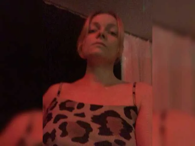 Live sex webcam photo for Christa-Dottie #276499426