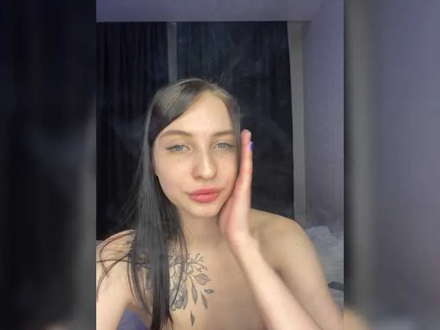 Live sex webcam photo for Christi-Candy #277493320