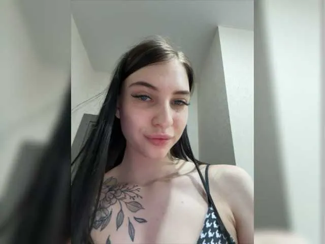 Live sex webcam photo for Christi-Candy #277571566
