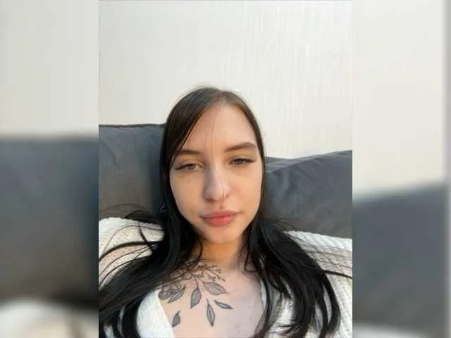 Live sex webcam photo for Christi-Candy #277584666