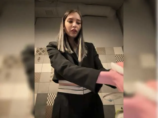 Live sex webcam photo for Christi-Candy #277876641