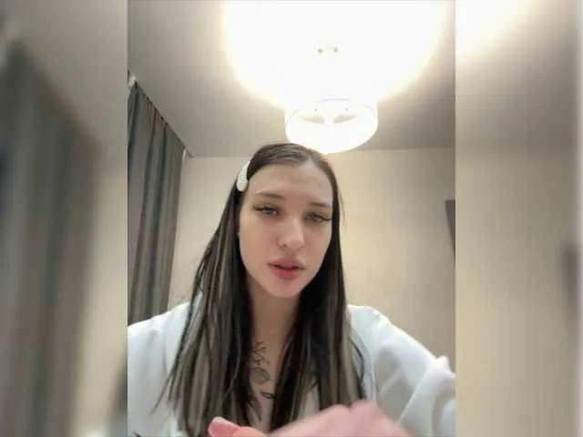 Live sex webcam photo for Christi-Candy #277904582