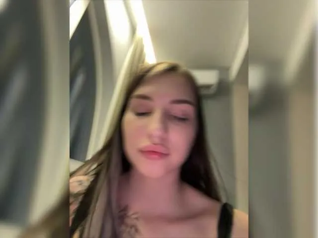 Live sex webcam photo for Christi-Candy #278060181