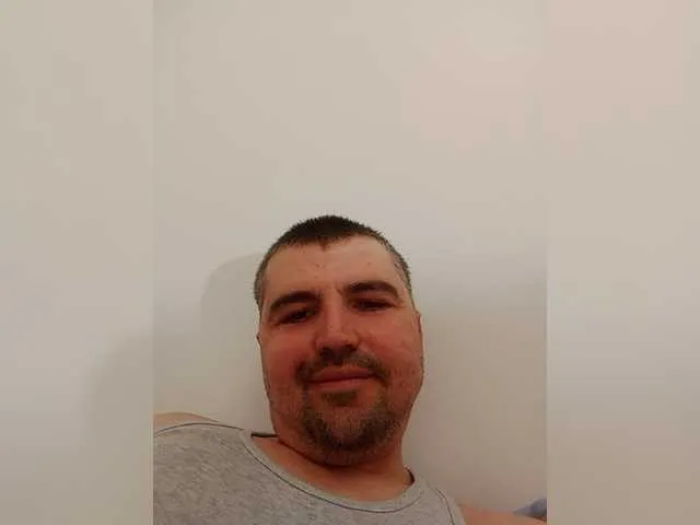 Live sex webcam photo for ChristianMoon #277808798