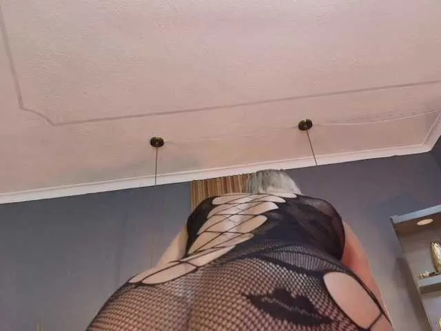 Live sex webcam photo for ChristieKroes #291322520