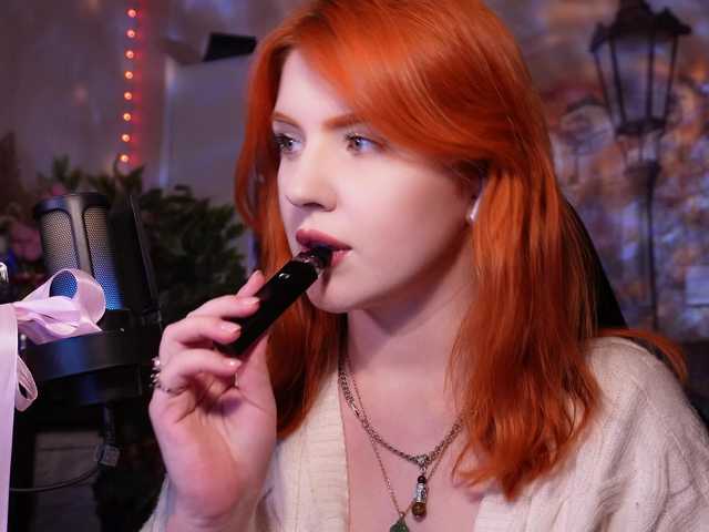 Live sex webcam photo for ChristieWade #290760057