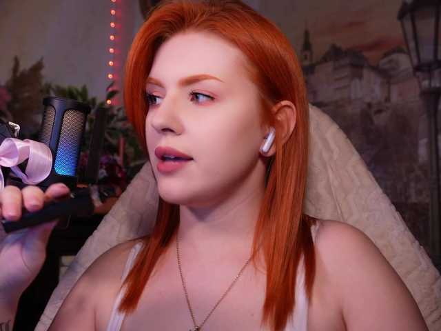Live sex webcam photo for ChristieWade #290856599