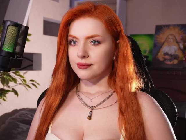 Live sex webcam photo for ChristieWade #291038772