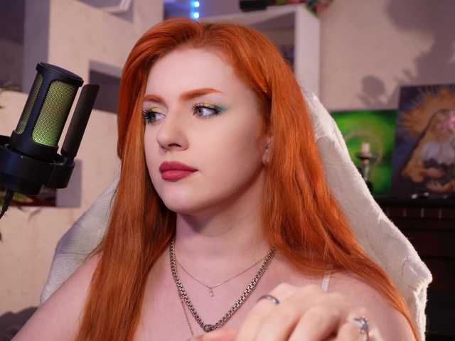 Live sex webcam photo for ChristieWade #291107167