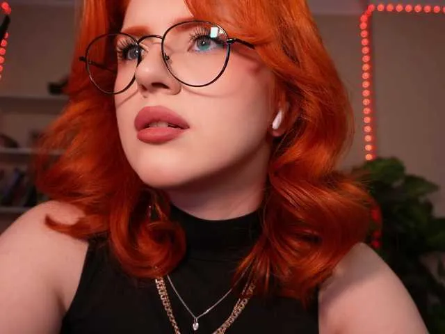 Live sex webcam photo for ChristieWade #291394209