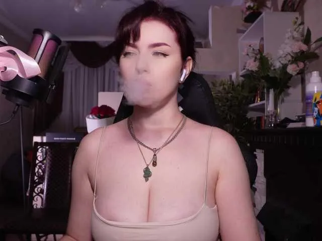 Live sex webcam photo for ChristieWade #291847510