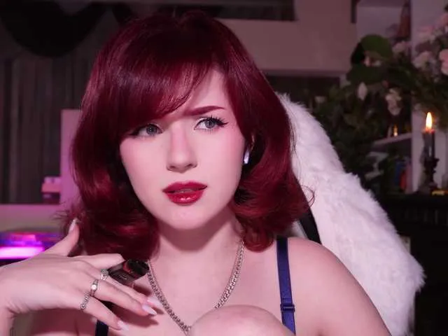 Live sex webcam photo for ChristieWade #292357039