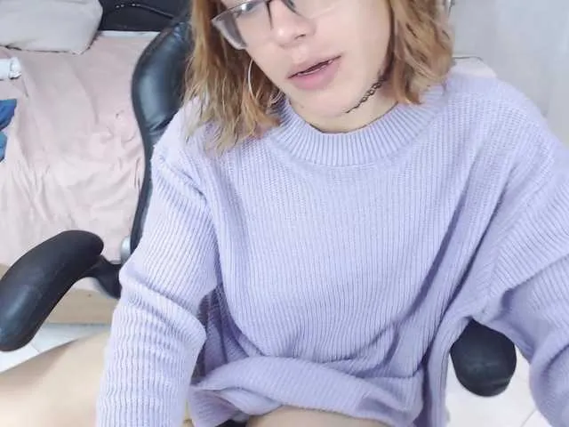 Live sex webcam photo for ChristinaWhite #277921215