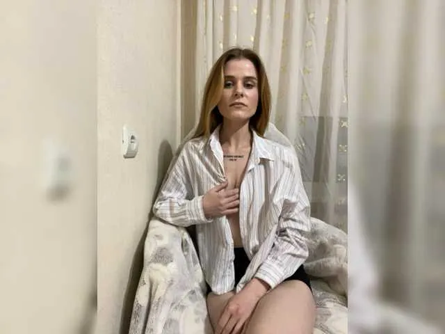 Live sex webcam photo for Christine692 #276712344