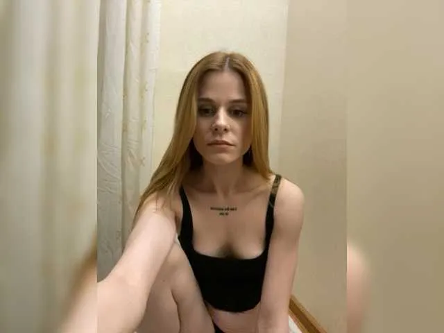 Live sex webcam photo for Christine692 #276828314