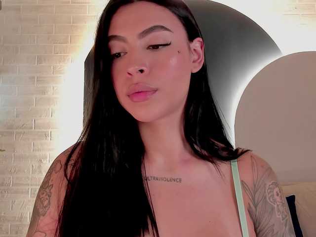 Live sex webcam photo for ChristineFord #292178185