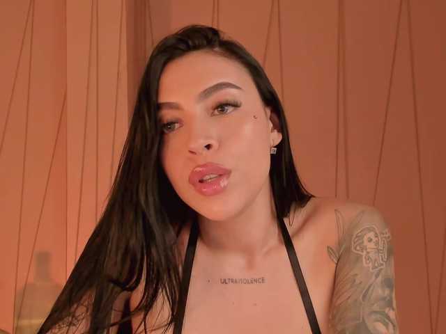 Live sex webcam photo for ChristineFord #292249286