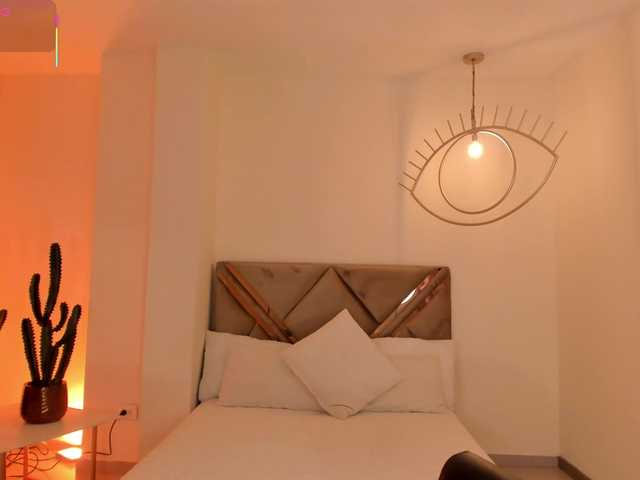 Live sex webcam photo for ChristineFord #292321163