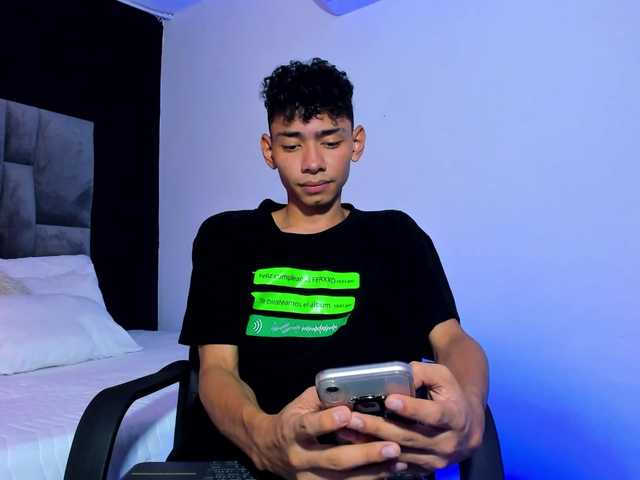 Live sex webcam photo for ChristopherAngel #276037125