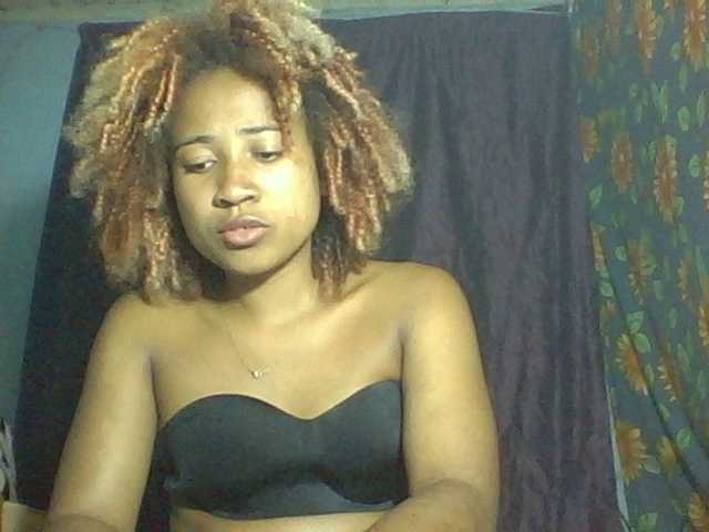 Live sex webcam photo for ChristyGlamou #273172825