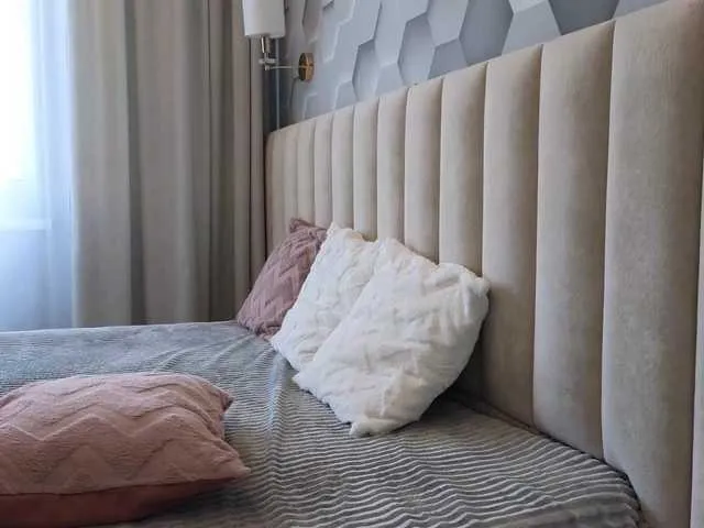 Live sex webcam photo for CiaraLoft #277965419