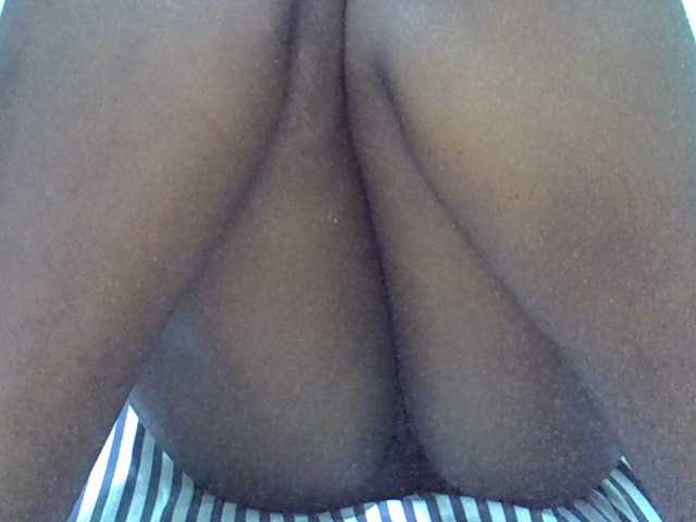 Live sex webcam photo for Ciera-queen #291970635