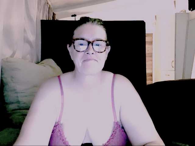 Live sex webcam photo for Cindiliscious #290751780