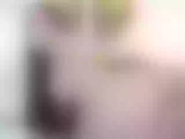 Live sex webcam photo for CindyBKK #273947593