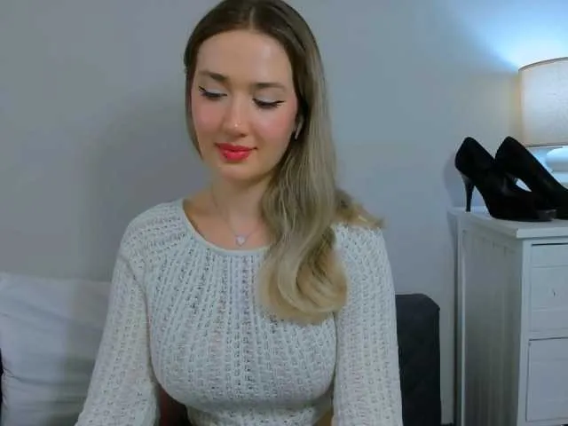 Live sex webcam photo for CindyFitness #277176702