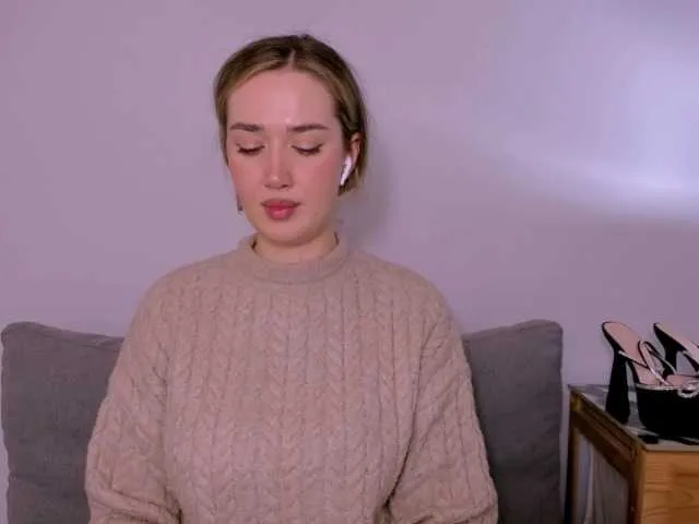 Live sex webcam photo for CindyFitness #292316748