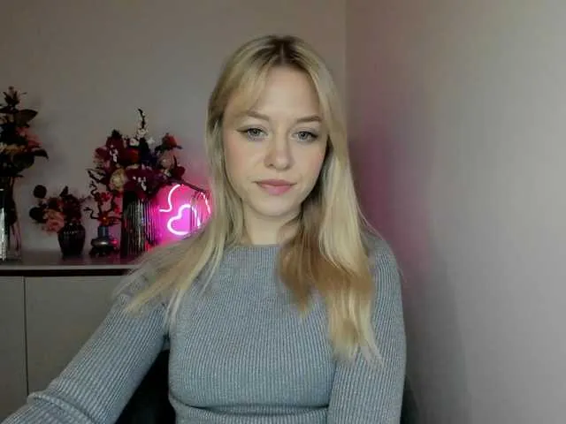 Live sex webcam photo for CindyGlam #290668569