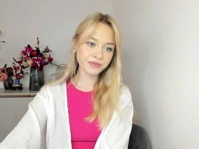 Live sex webcam photo for CindyGlam #290749705