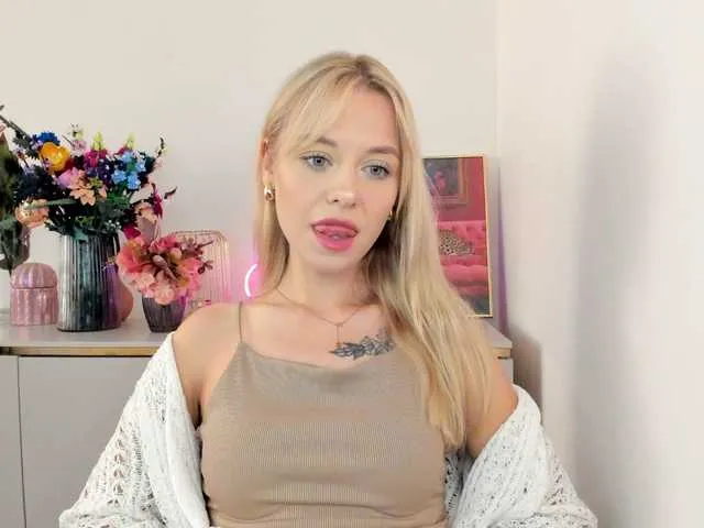 Live sex webcam photo for CindyGlam #291251130