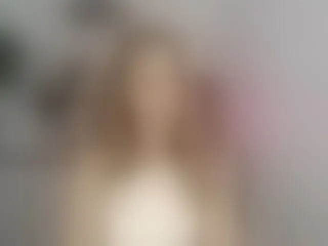 Live sex webcam photo for CindyGlam #293888271