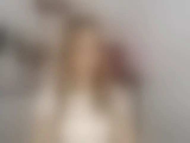 Live sex webcam photo for CindyGlam #294062652
