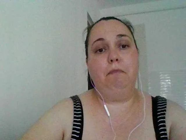 Live sex webcam photo for CindySor #275646608