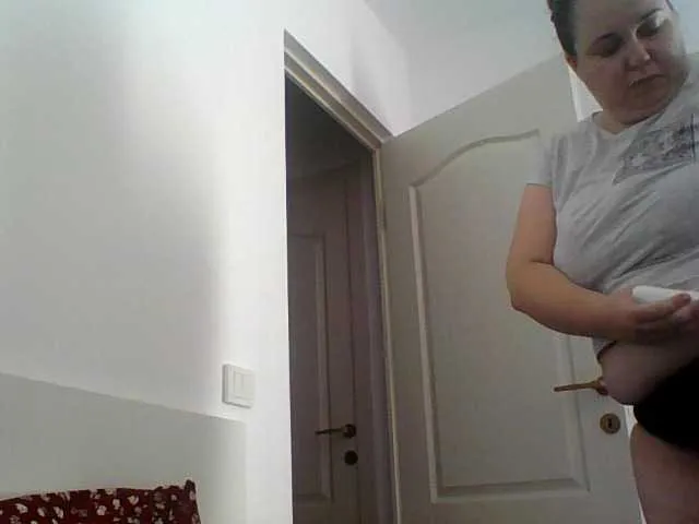 Live sex webcam photo for CindySor #275882233