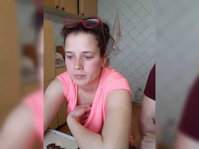 Live sex webcam photo for CindyXErics #272941162