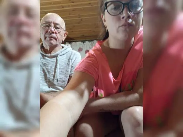 Live sex webcam photo for CindyXErics #276689224