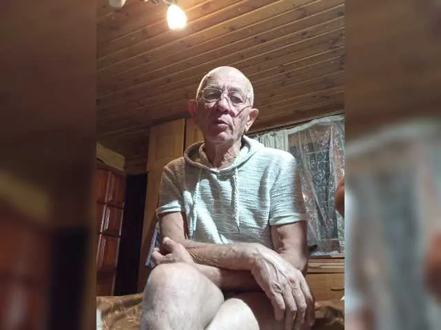 Live sex webcam photo for CindyXErics #289743316