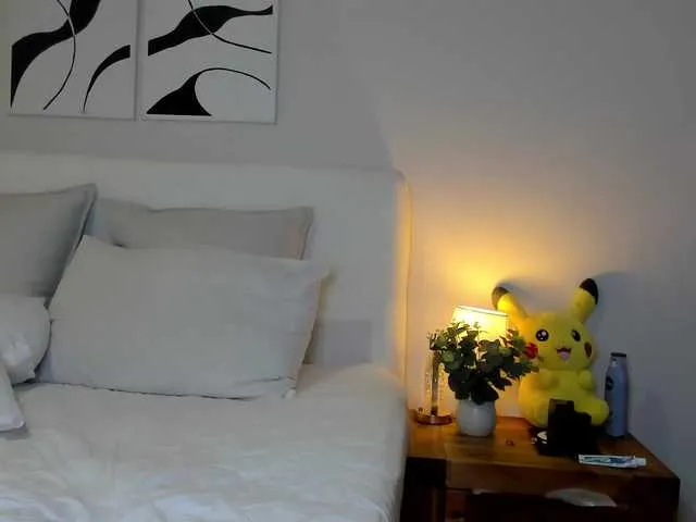 Live sex webcam photo for Cinnamon-Lips #292213687