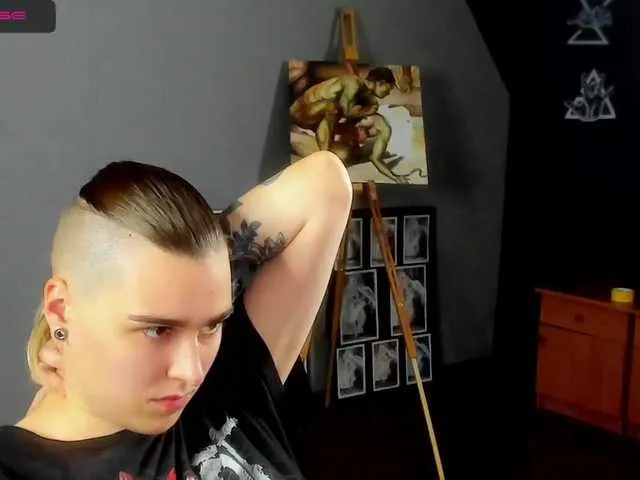 Live sex webcam photo for CitrusLoveOne #274179011