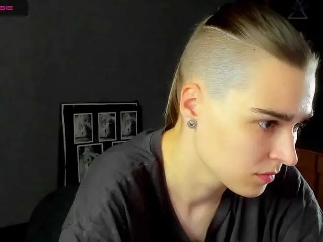 Live sex webcam photo for CitrusLoveOne #274230459