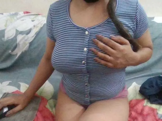 Live sex webcam photo for Citypie0311 #293660926