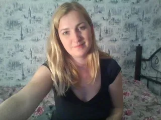 Live sex webcam photo for CladkayaBylos #231505953